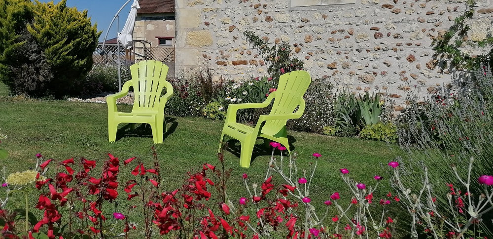 Gite #3: Le Pigeonnier: Outdoor seating at Gites de La Richardiere.
